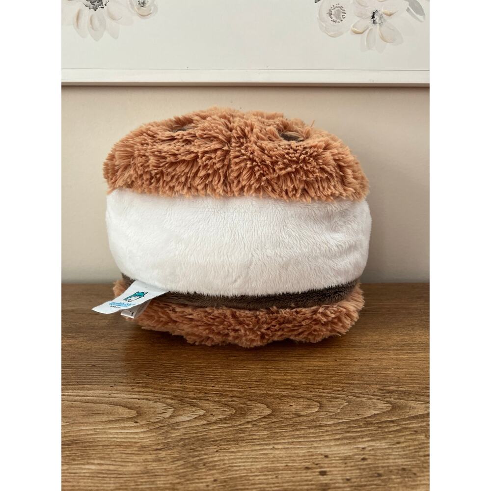 Mini Squishable S'more - Picture 3 of 10